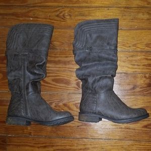 Grayish brown boots